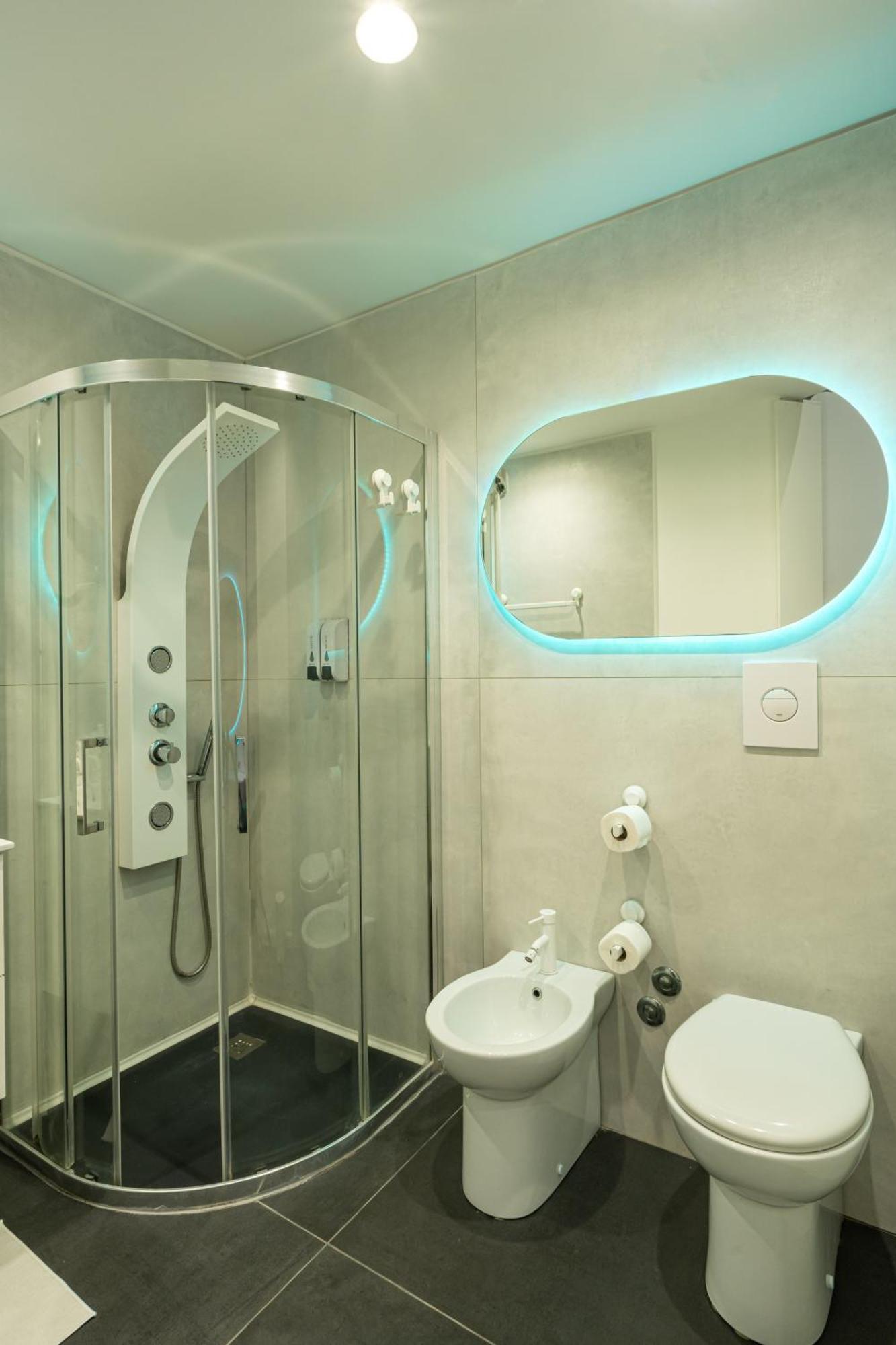 ナポリ Skyhouse Duomo Bed & Breakfast エクステリア 写真
