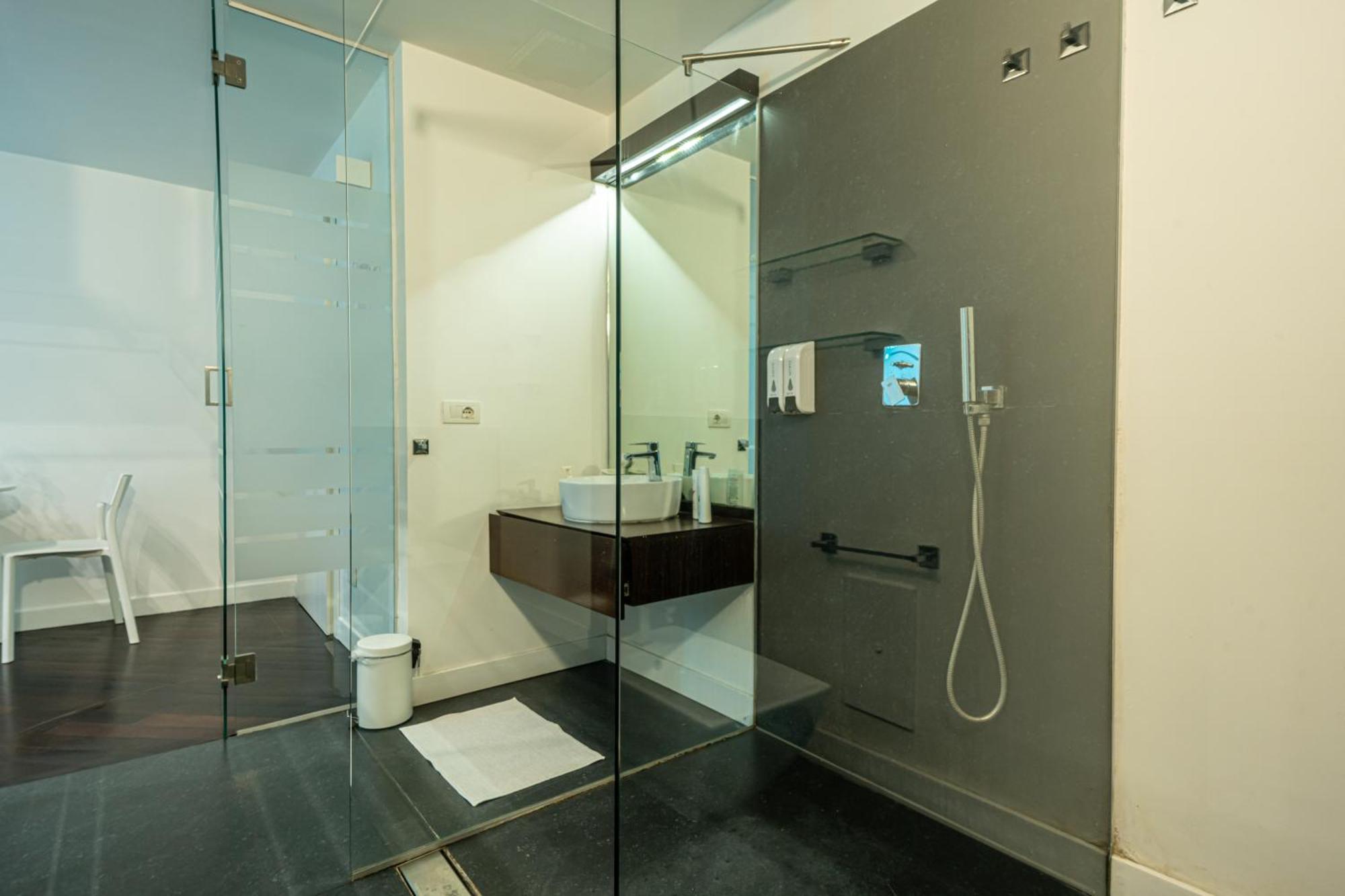 ナポリ Skyhouse Duomo Bed & Breakfast エクステリア 写真