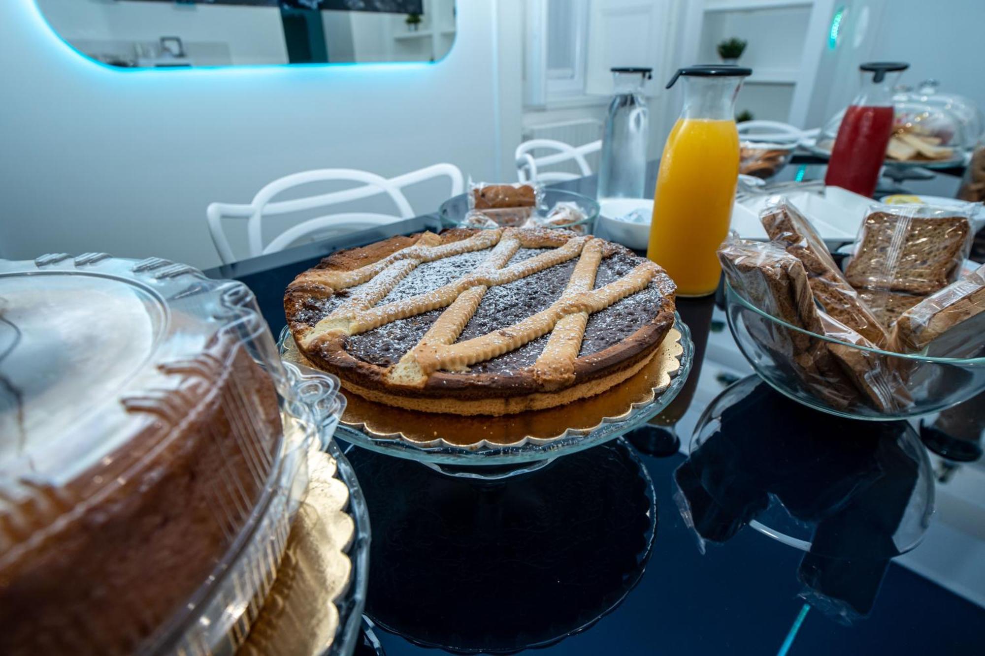 ナポリ Skyhouse Duomo Bed & Breakfast エクステリア 写真