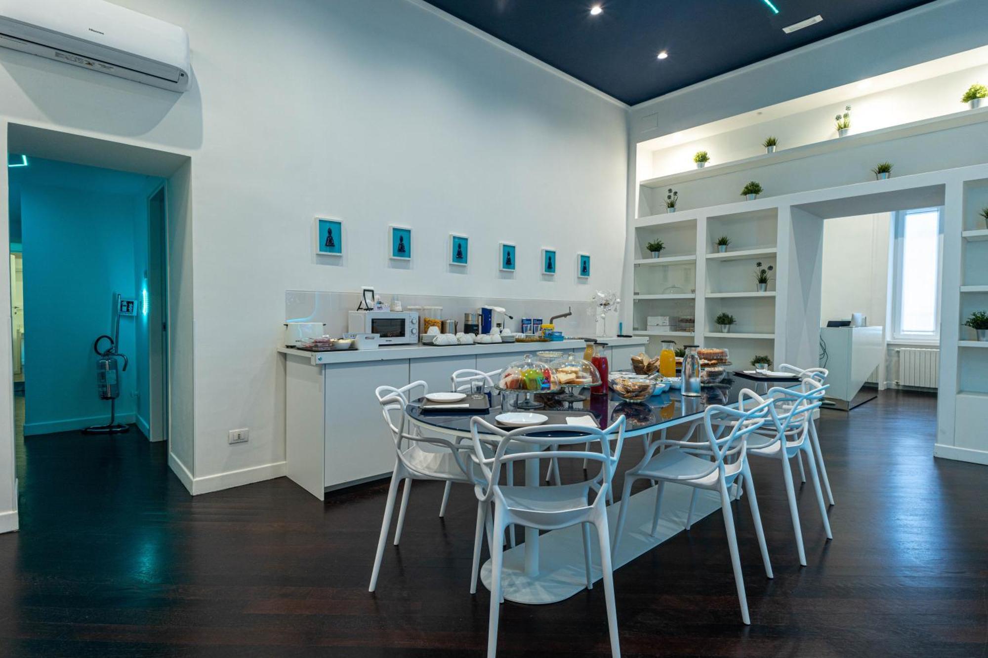 ナポリ Skyhouse Duomo Bed & Breakfast エクステリア 写真
