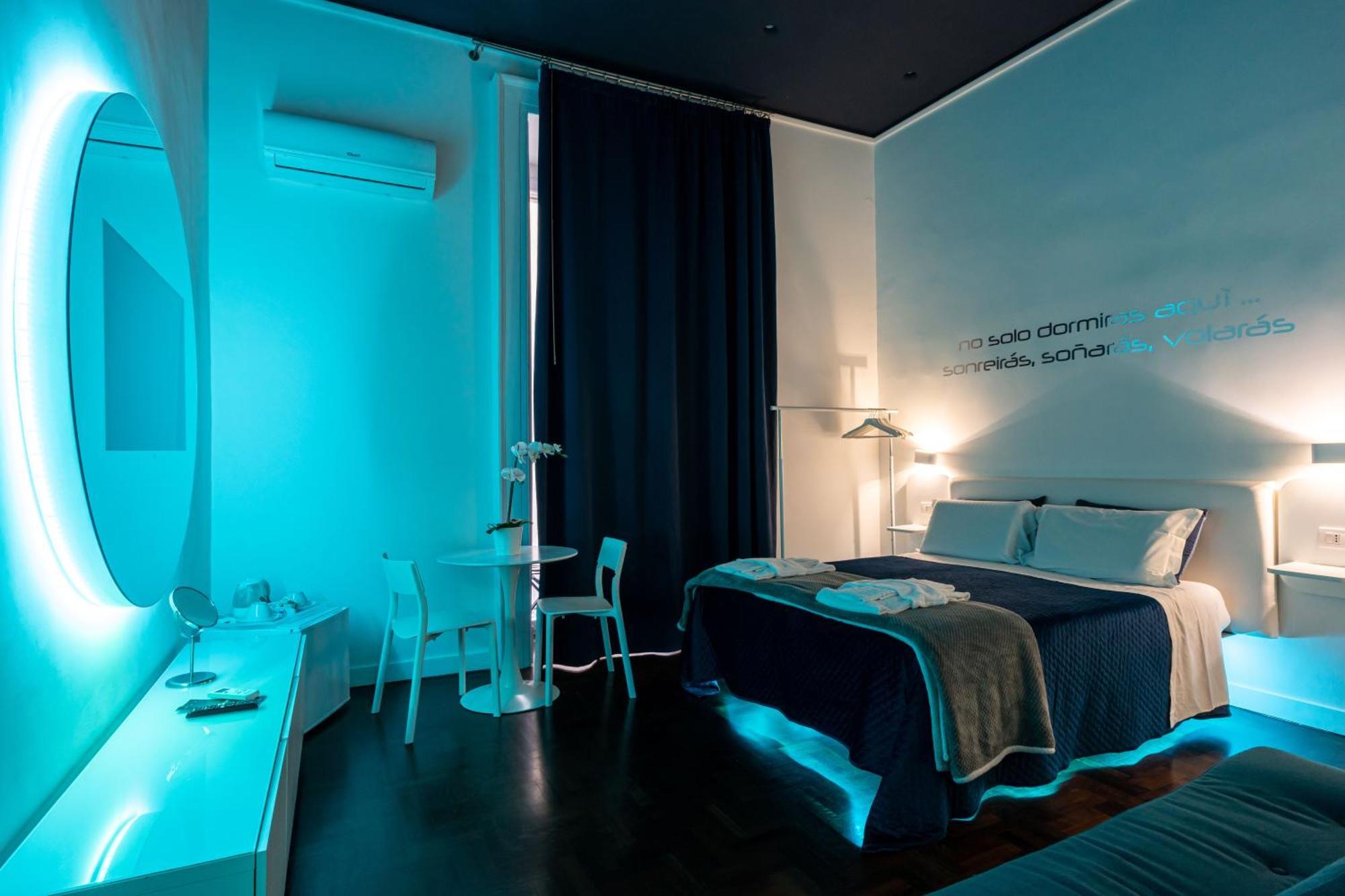 ナポリ Skyhouse Duomo Bed & Breakfast エクステリア 写真
